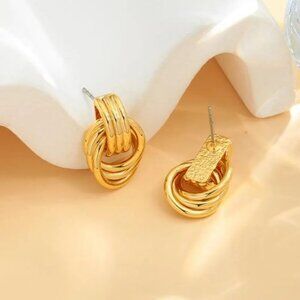 925 Sterling Silver/18K Gold Plated Knot Stud Earrings Gold or Silver